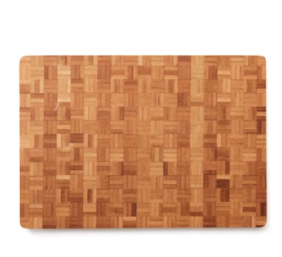 Deluca bamboo cutting board