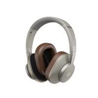 Noise-reducing Bluetooth headset with interchangeable earpads 