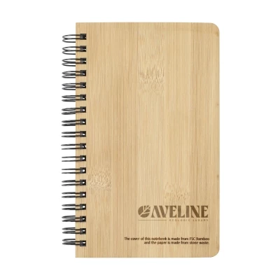 Carnet en bambou et résidus de pierres