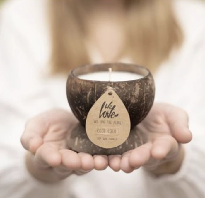 Natural coconut candle