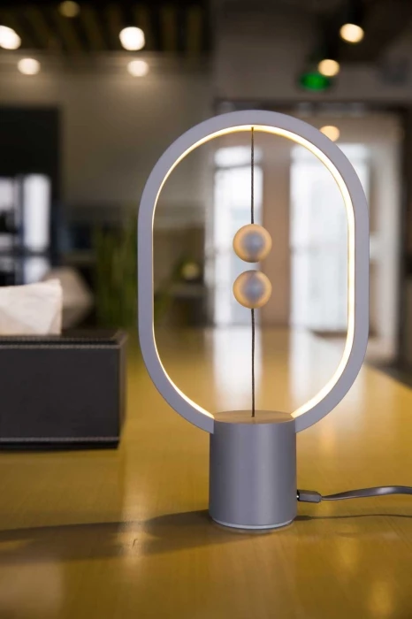 Design balance lamp