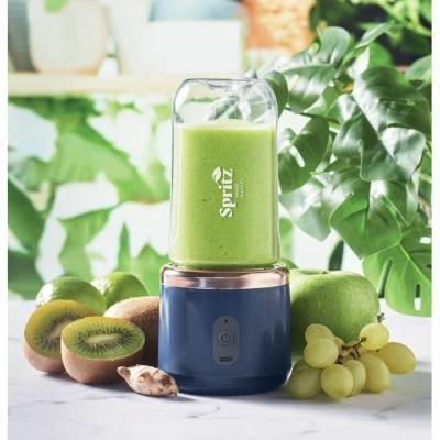 Portable smoothie blender