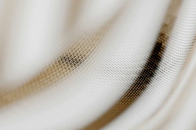 Gravure laser sur textile : la nouvelle frontière du marquage durable et design