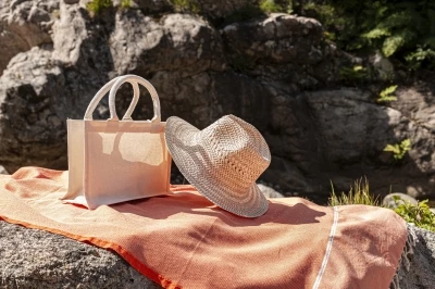 Natural fiber openwork hat