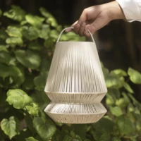 Abat-jour solaire recyclé
