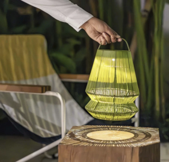Abat-jour solaire recyclé