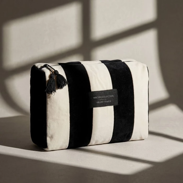 Cotton toiletry bag 25 x 10x 15 cm 
