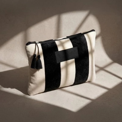 Cotton toiletry bag 23 x 16 cm