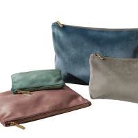 Recycled velvet pouch 17 x 12 cm